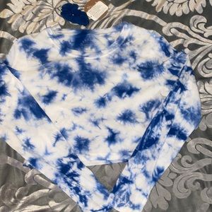 Long sleeve cropped tie dye shirt